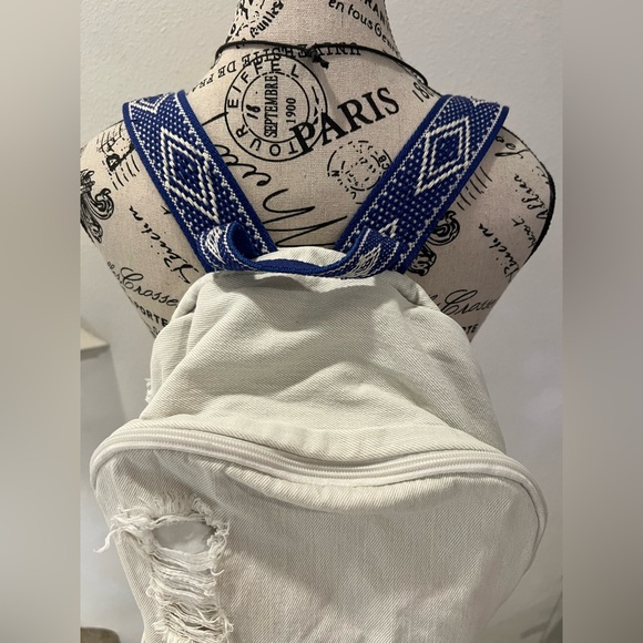 Blowfish White and blue backpack - Picture 2 of 6